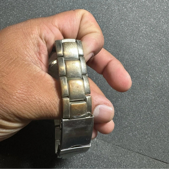 Vintage B.U.M. Equipment Mens Quartz Watch Silver Tone Blue Day Date Dial Workin - Picture 11 of 11